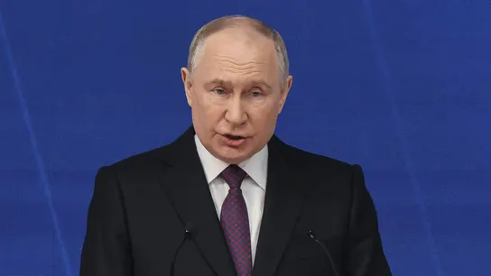 El presidente de Rusia, Vladimir Putin, fue reelegido este domingo para un quinto mandato El presidente de Rusia, Vladimir Putin, fue reelegido este domingo para un quinto mandato