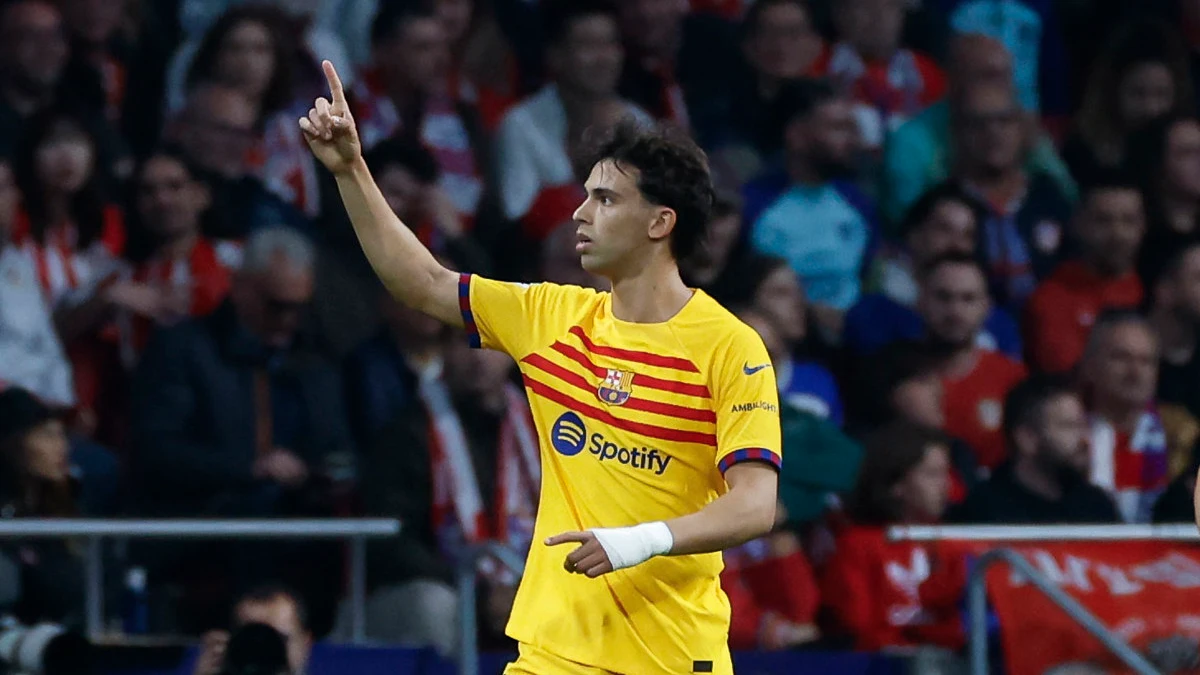 Joao Félix celebra un gol con el Barça