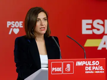 La portavoz de la Comisión Ejecutiva Federal del PSOE, Esther Peña
