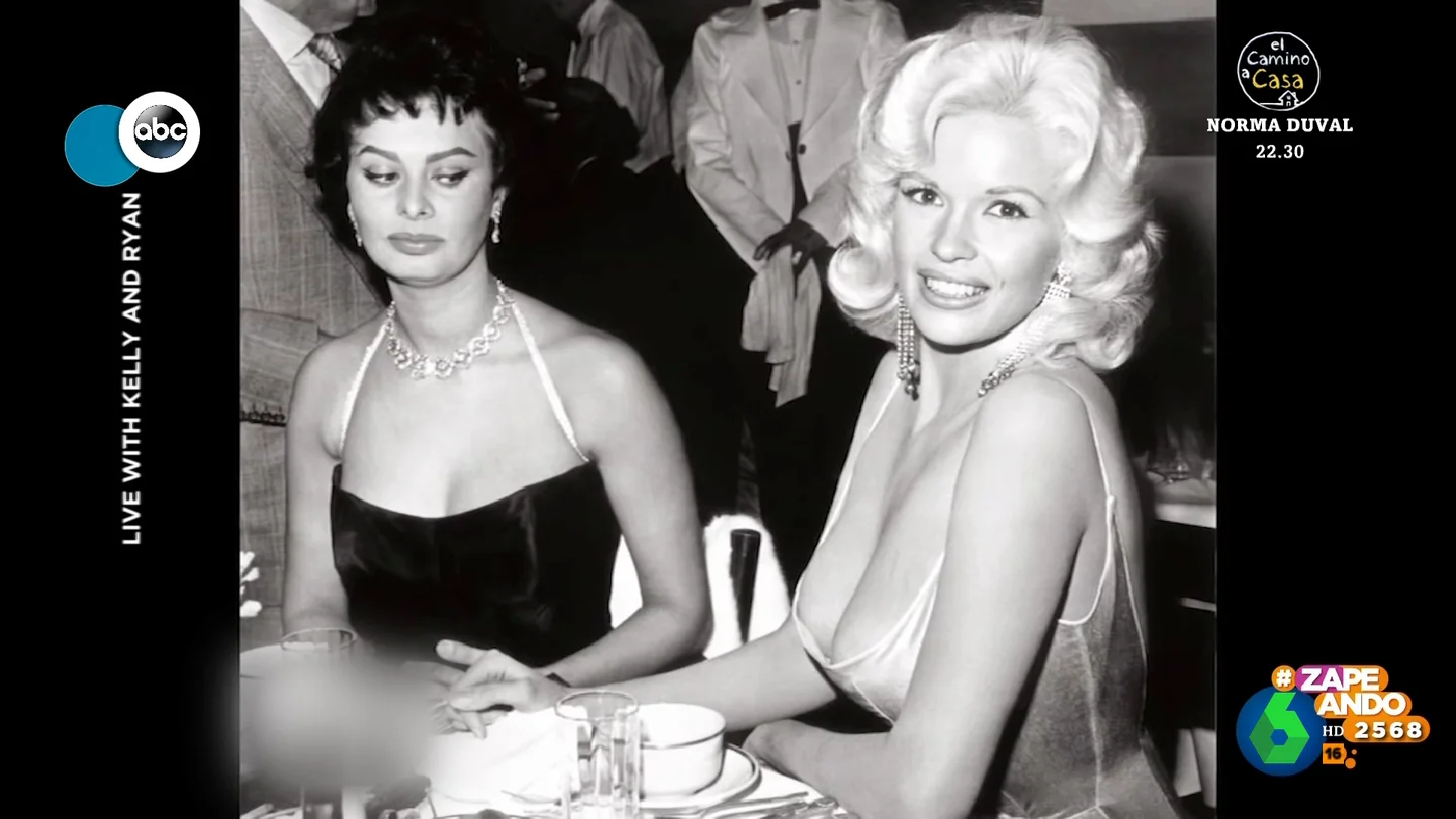 El 'exuberante' origen de la rivalidad entre Sophia Loren y Jayne Mansfield El 'exuberante' origen de la rivalidad entre Sophia Loren y Jayne Mansfield