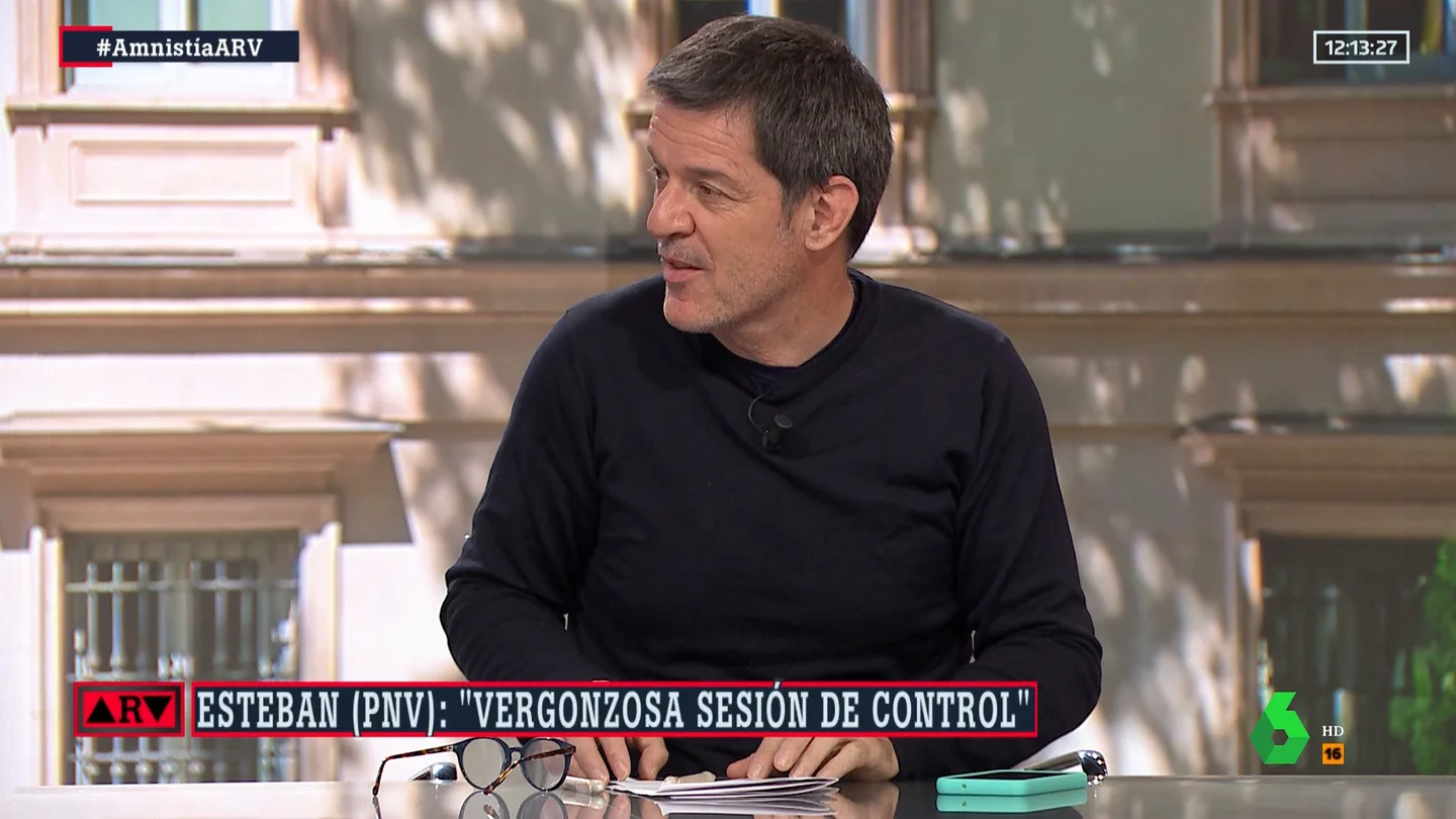 ARV - Sergi Sol, sobre Ayuso: "¿Hay algún político con responsabilidades que tenga dos familiares que se hayan forrado en la pandemia?" ARV - Sergi Sol, sobre Ayuso: "¿Hay algún político con responsabilidades que tenga dos familiares que se hayan forrado en la pandemia?"