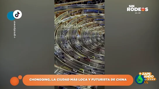De laberínticas carreteras a trenes que atraviesan edificios: así es la futurista ciudad china de Chongqing De laberínticas carreteras a trenes que atraviesan edificios: así es la futurista ciudad china de Chongqing