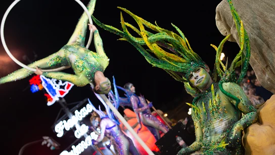 Ambiente durante el desfile del Entierro de la Sardina, a 15 de abril de 2023, en Murcia, Región de Murcia (España). Ambiente durante el desfile del Entierro de la Sardina, a 15 de abril de 2023, en Murcia, Región de Murcia (España).