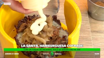 La Santa, la nueva hamburguesa cofrade que se sirve con incienso en Sevilla