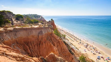 Playa de Falesia, en Algarve, Portugal