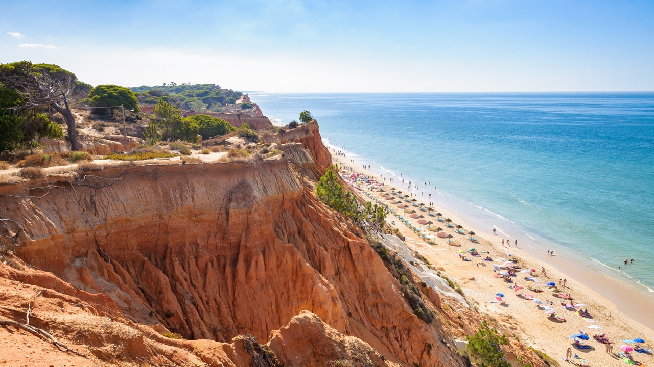 A praia mais bonita do mundo fica a apenas 1 hora de Huelva
