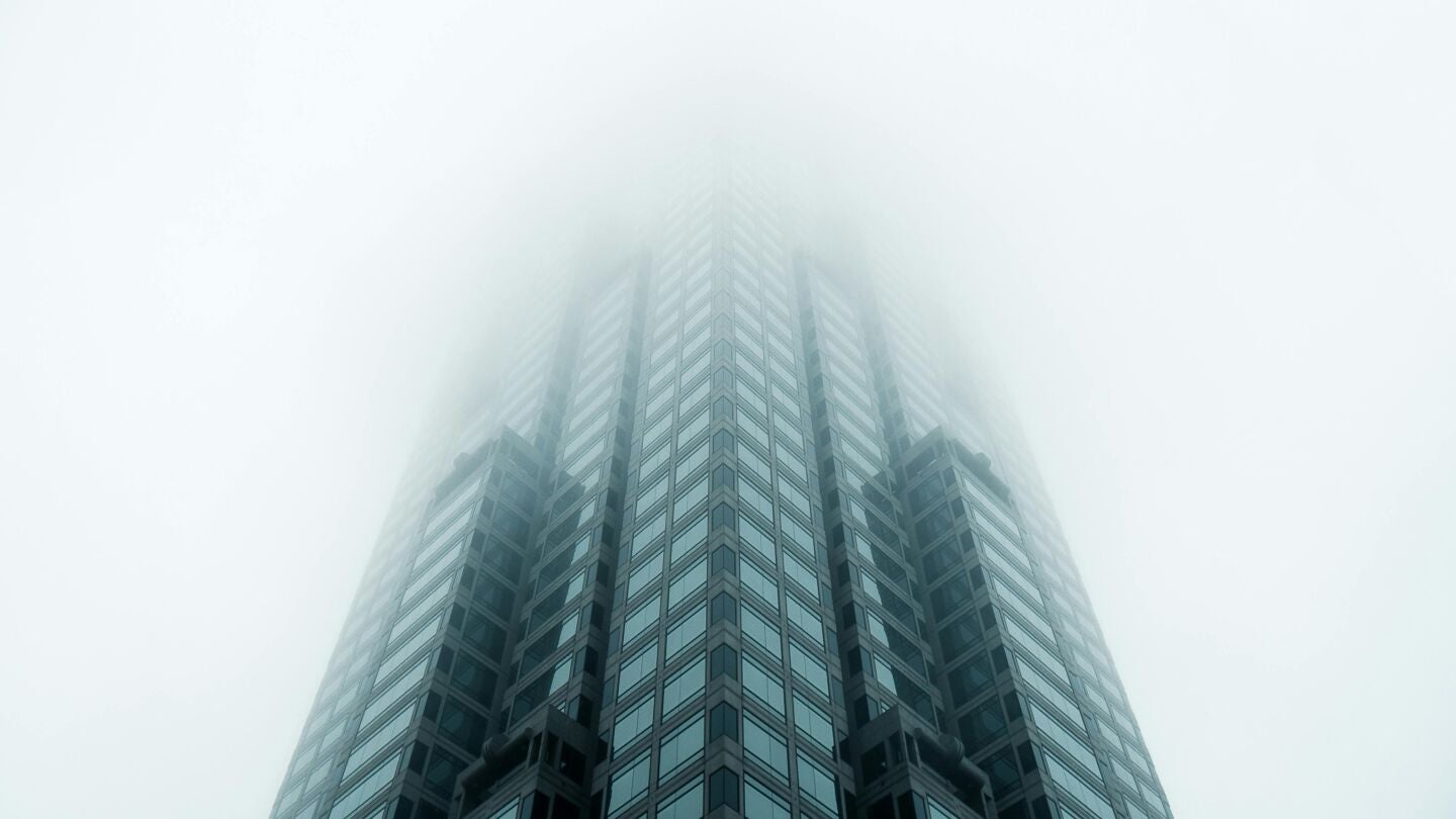 'El edificio', una novela imposible sobre una construcci&oacute;n ut&oacute;pica que dice mucho de nuestra realidad