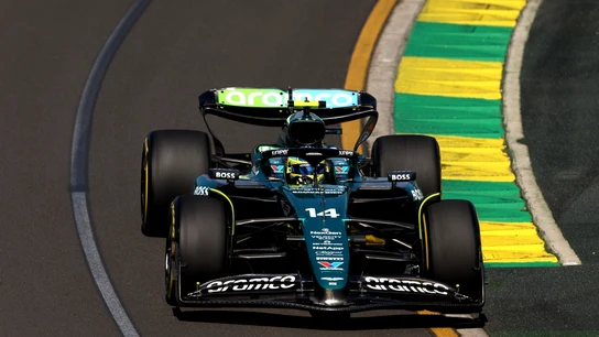 Fernando Alonso, con el AMR24 Fernando Alonso, con el AMR24