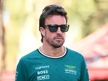 Fernando Alonso, con gesto serio