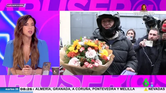 Dani Alves pide comida a domicilio tras salir de la cárcel y Joana Sanz recibe un ramo de flores en su casa Dani Alves pide comida a domicilio tras salir de la cárcel y Joana Sanz recibe un ramo de flores en su casa