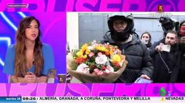 Dani Alves pide comida a domicilio tras salir de la cárcel y Joana Sanz recibe un ramo de flores en su casa
