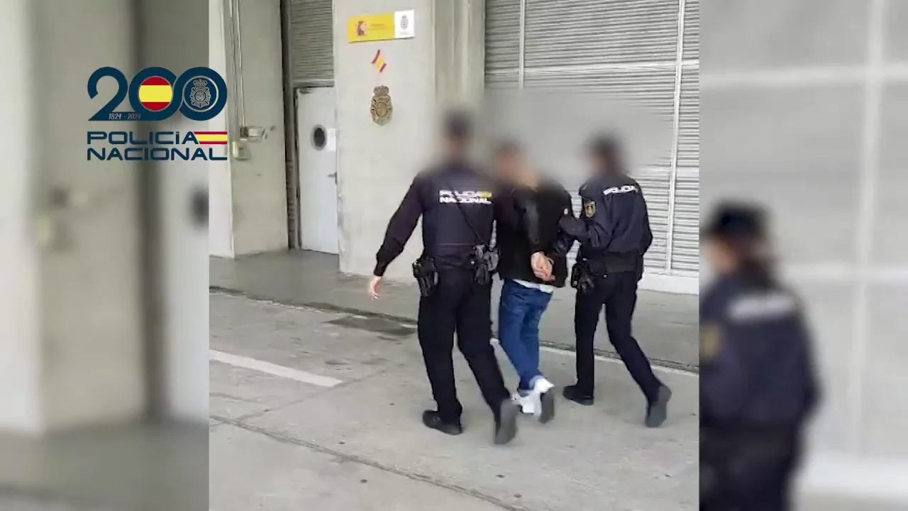Detenido al llegar a Madrid un fugitivo de la 'Mara Salvatrucha' por dos asesinatos en El Salvador