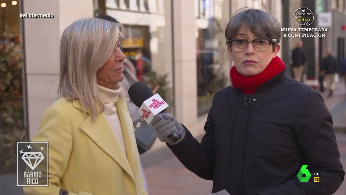 Así reacciona Thais Villas cuando una mujer de barrio rico no quiere decirle la marca de su bolso: "No se lo voy a quitar" Así reacciona Thais Villas cuando una mujer de barrio rico no quiere decirle la marca de su bolso: "No se lo voy a quitar"