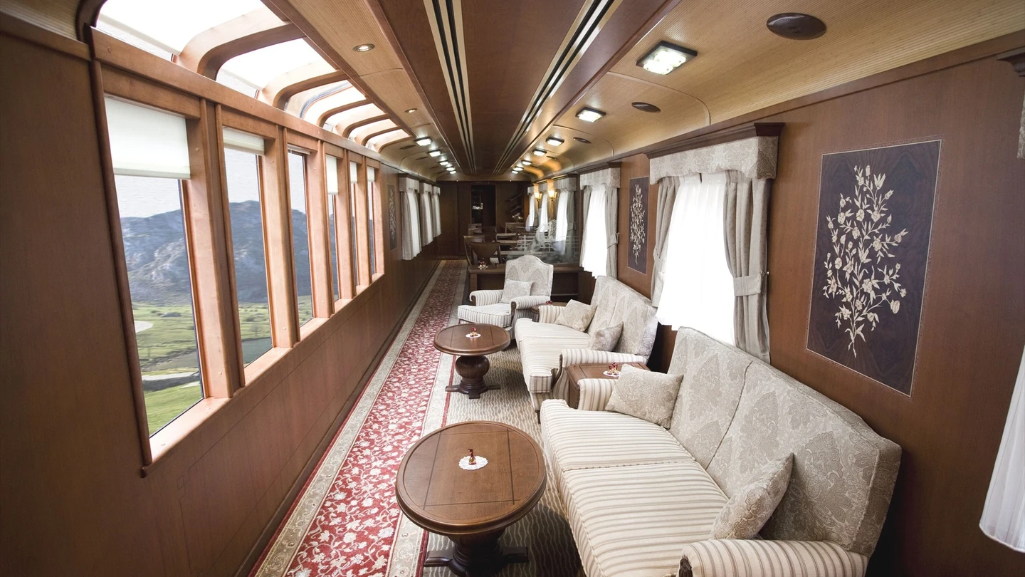 Interior del tren Transcantábrico Gran Lujo Interior del tren Transcantábrico Gran Lujo