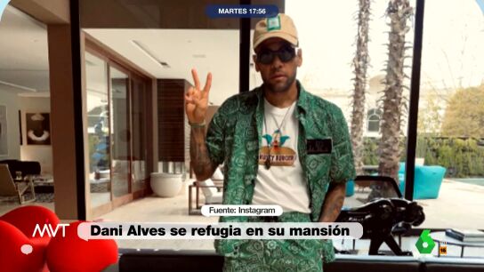 M&aacute;s Vale Tarde analiza, a trav&eacute;s de publicaciones en las redes de Dani Alves, c&oacute;mo es por dentro la mansi&oacute;n en la que se ha refugiado tras salir de la c&aacute;rcel. Cristaleras, arte o gimnasio propio son algunos de los lujos que se pueden ver en este v&iacute;deo.