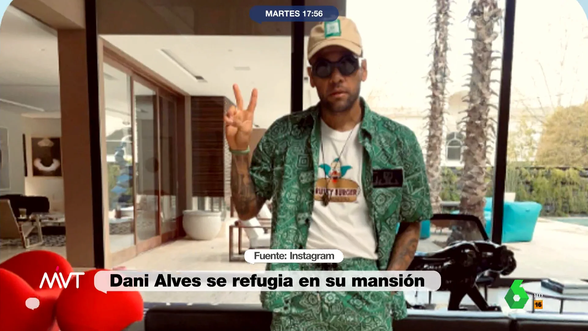 Más Vale Tarde analiza, a través de publicaciones en las redes de Dani Alves, cómo es por dentro la mansión en la que se ha refugiado tras salir de la cárcel. Cristaleras, arte o gimnasio propio son algunos de los lujos que se pueden ver en este vídeo.