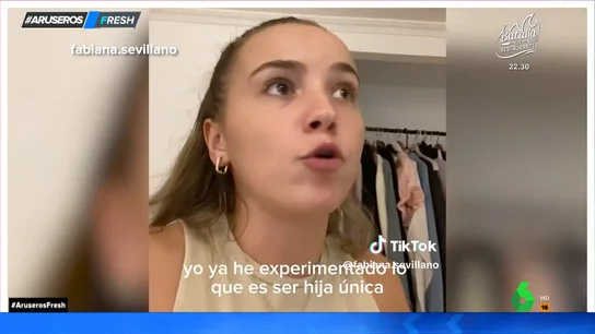 Su hermana se va a vivir fuera y ella no quiere que vuelva: "He experimentado lo que es ser hija única y de esta burra no me bajáis" Su hermana se va a vivir fuera y ella no quiere que vuelva: "He experimentado lo que es ser hija única y de esta burra no me bajáis"