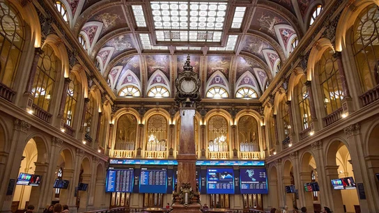 El Ibex cierra en negativo, pero mantiene los 11.000 puntos en la sesión de Jueves Santo El Ibex cierra en negativo, pero mantiene los 11.000 puntos en la sesión de Jueves Santo