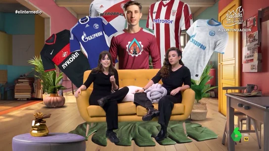 Las activistas de Climabar advierten sobre el fútbol: "Se está financiando con el dinero de la peña que se lo está cargando" Las activistas de Climabar advierten sobre el fútbol: "Se está financiando con el dinero de la peña que se lo está cargando"