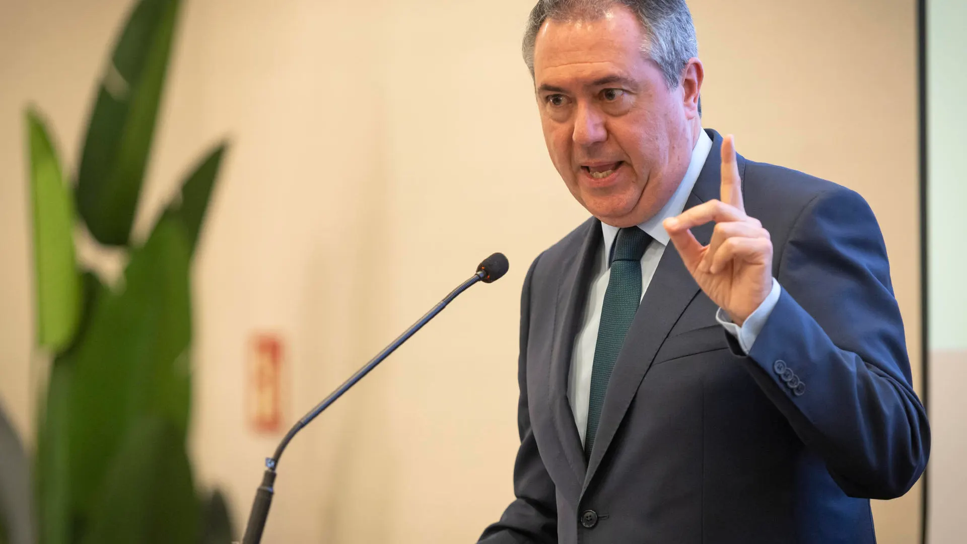 Imagen de archivo del portavoz socialista en el Senado, Juan Espadas
