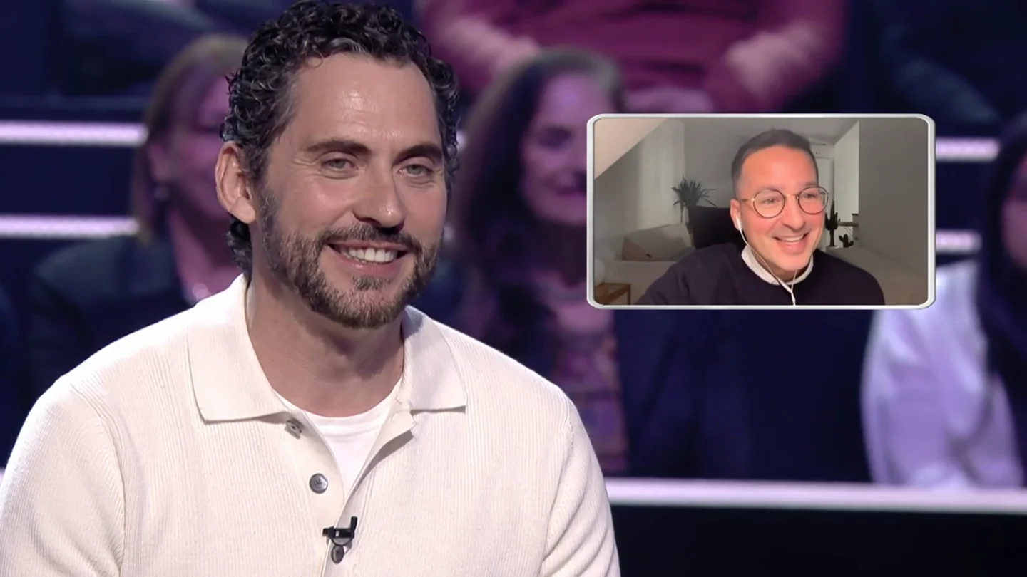 La sorprendente explicación de Paco León en ¿Quién quiere ser millonario? sobre qué es ser "familia de saliva" La sorprendente explicación de Paco León en ¿Quién quiere ser millonario? sobre qué es ser "familia de saliva"