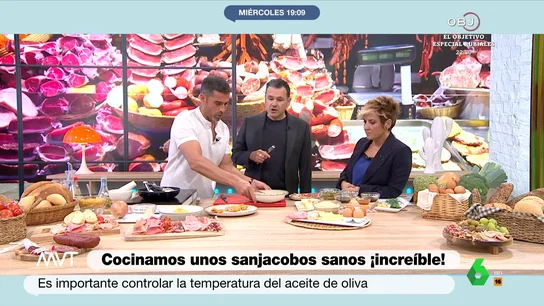 Sí, existe el sanjacobo sano: así lo prepara Pablo Ojeda con un ingrediente 'secreto' y más saludable Pablo Ojeda cocina en Más Vale Tarde varias recetas que demuestran que el embutido y lo sano no están reñidos. En este vídeo, prepara en Más Vale Tarde un plato ideal para hacer con niños: unos 'sanjacobos' en una "versión healthy".