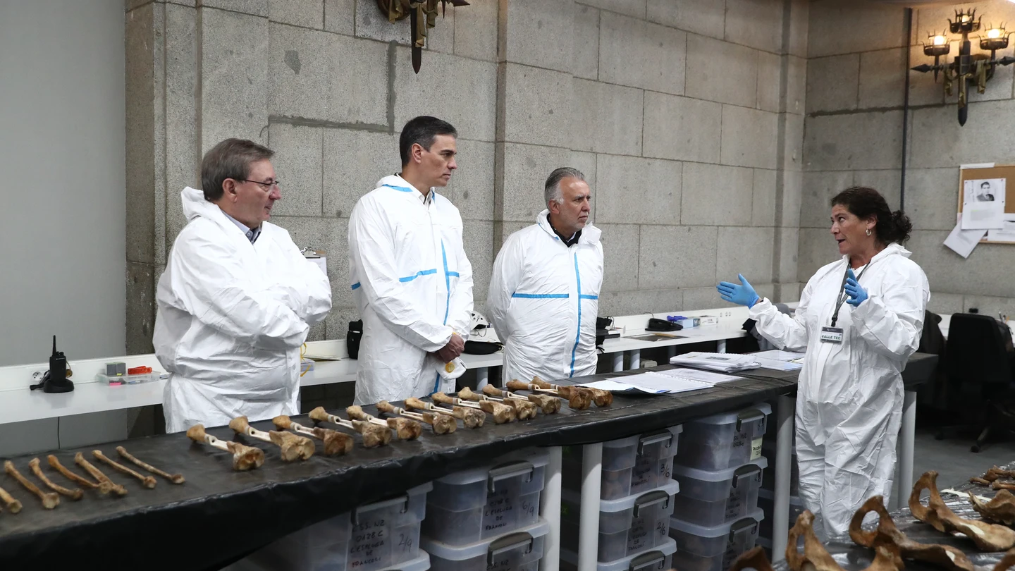 Pedro Sánchez visita por sorpresa el Valle de Cuelgamuros Pedro Sánchez visita por sorpresa el Valle de Cuelgamuros