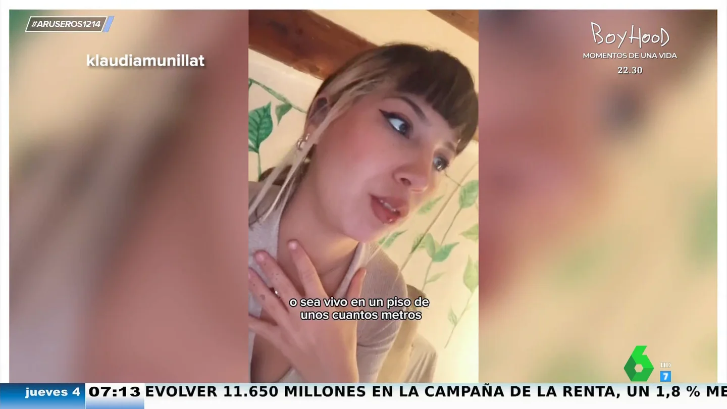 Una joven alucina cuando la felicitan por vivir en un "zulo" en el centro Madrid: "Es muy heavy cómo romantizamos la precariedad" Una joven alucina cuando la felicitan por vivir en un "zulo" en el centro Madrid: "Es muy heavy cómo romantizamos la precariedad"