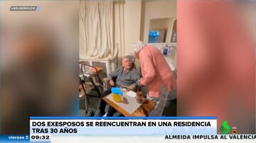Una anciana se reencuentra con su exmarido con alzhéimer en una residencia 30 años después por sorpresa