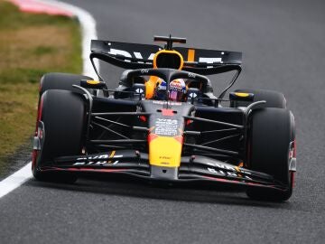 Max Verstappen y Red Bull mandan en casa de Honda