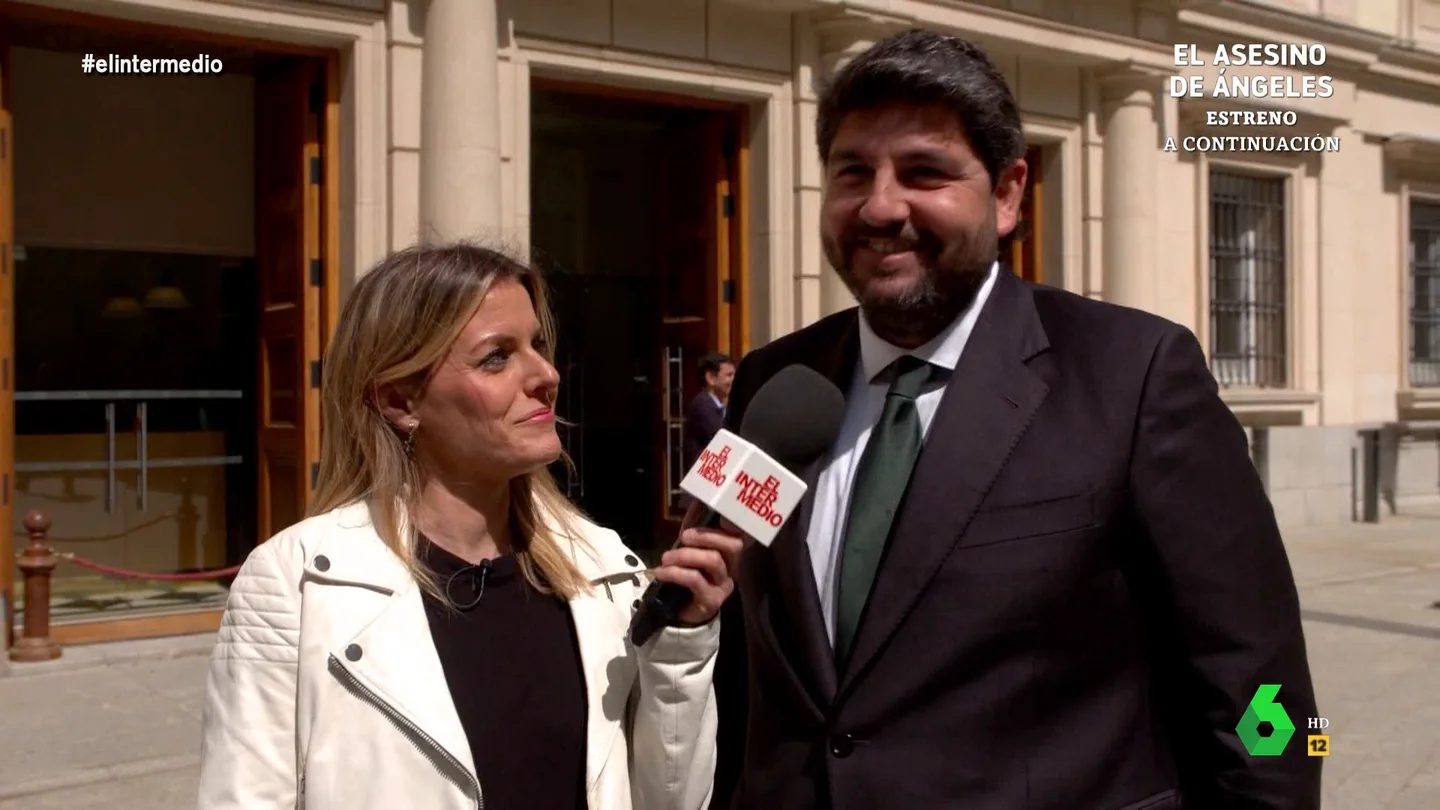 La respuesta de López Miras a Andrea Ropero cuando le pregunta si es más difícil parar la ley de amnistía o enseñar a bailar a Almeida La respuesta de López Miras a Andrea Ropero cuando le pregunta si es más difícil parar la ley de amnistía o enseñar a bailar a Almeida