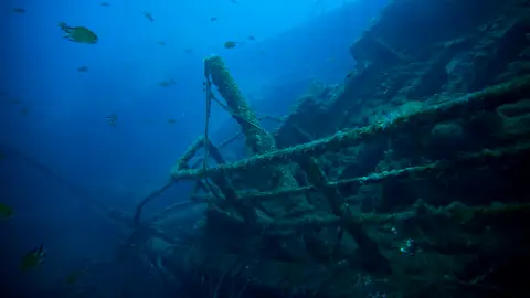 Imagen de archivo de un barco hundido Imagen de archivo de un barco hundido