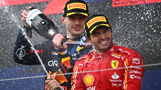 Max Verstappen y Carlos Sainz Max Verstappen y Carlos Sainz
