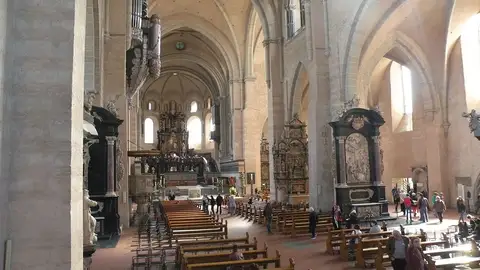 Interior de la Catedral de Tréveris. Alemania Interior de la Catedral de Tréveris. Alemania