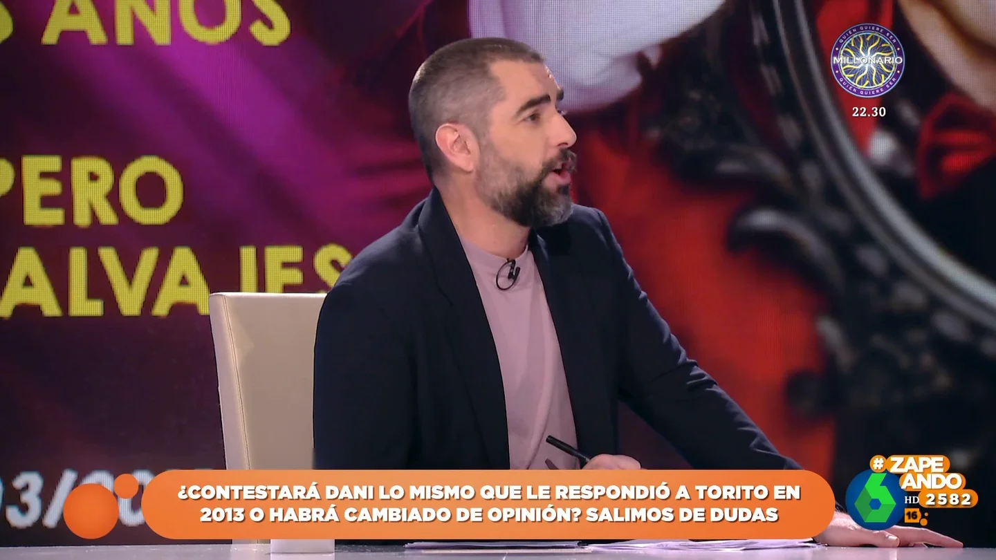 Dani Mateo desvela cuál fue su primer trabajo periodístico: "Solo lo escuchábamos mi madre y yo" Dani Mateo desvela cuál fue su primer trabajo periodístico: "Solo lo escuchábamos mi madre y yo"