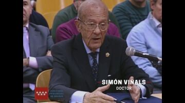 Quién es Simón Viñals, el doctor de la enfermería del Madrid Arena donde murieron Cristina, Katia y Rocío: un burócrata retirado de la medicina