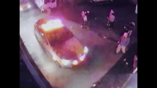 La llamada del SAMUR que desvela lo que ocurrió en la enfermería del doctor Viñals en el Madrid Arena: "Hay tres paradas sin asistir" La llamada del SAMUR que desvela lo que ocurrió en la enfermería del doctor Viñals en el Madrid Arena: "Hay tres paradas sin asistir"