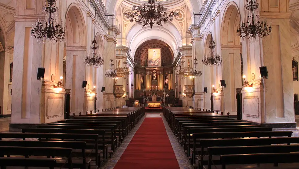 Interior de la Catedral Metropolitana de Montevideo
