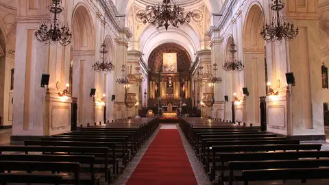 Interior de la Catedral Metropolitana de Montevideo Interior de la Catedral Metropolitana de Montevideo