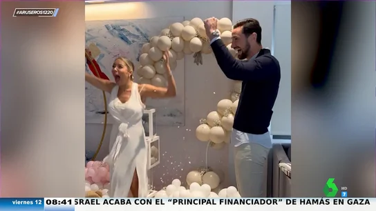 Sergio Rico y Alba Silva desvelan en este emotivo vídeo el sexo de su bebé: así estallan de felicidad al descubrirlo Sergio Rico y Alba Silva desvelan en este emotivo vídeo el sexo de su bebé: así estallan de felicidad al descubrirlo