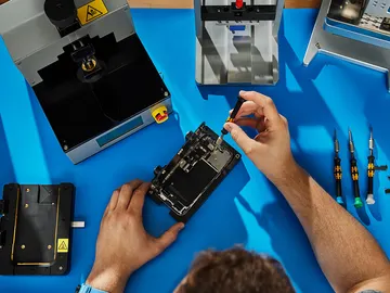Reparando un iPhone Reparando un iPhone
