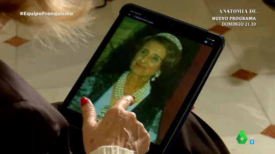La biógrafa de Carmen Polo, sobre las joyas de la mujer de Franco: "Las llevaba dignas de cualquier familia real" La biógrafa de Carmen Polo, sobre las joyas de la mujer de Franco: "Las llevaba dignas de cualquier familia real"