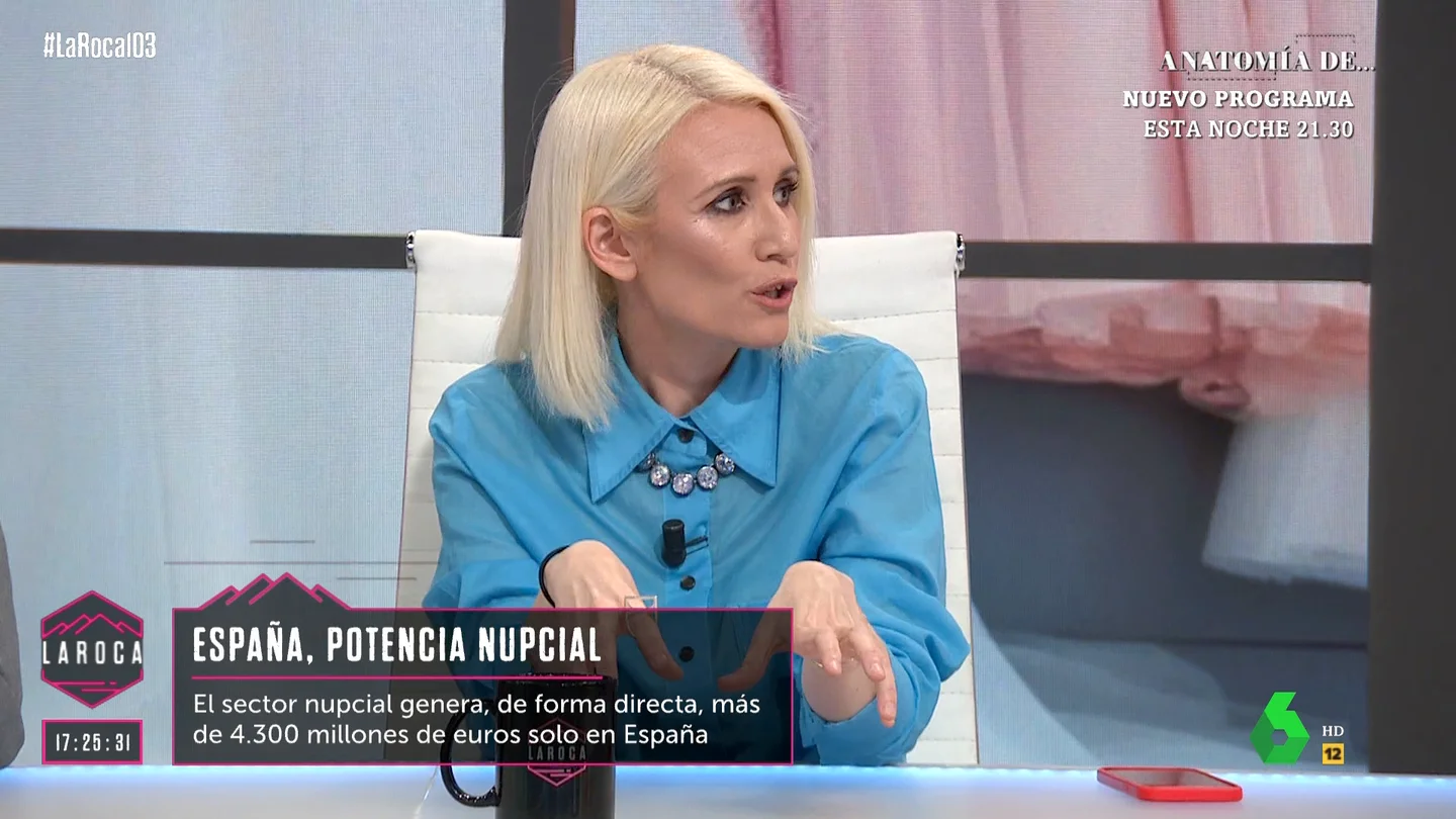 Carmen Mañana, directora de la revista 'Glamour': "Las bodas se han convertido en festivales" Carmen Mañana, directora de la revista 'Glamour': "Las bodas se han convertido en festivales"
