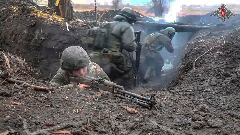 Soldados rusos participan en un ejercicio militar en algún lugar de la región de Donetsk, este 15 de abril.