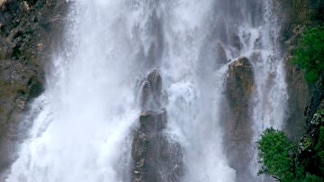 Cascada de Osera, en las Sierras de Cazorla, Segura y Las Villas