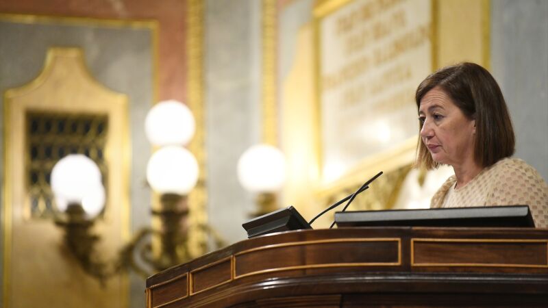 La presidenta del Congreso, Francina Armengol, durante una sesión plenaria, en el Congreso de los Diputados, a 19 de marzo de 2024, en Madrid. 