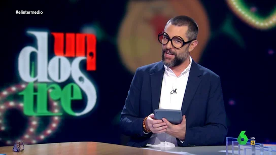 Dani Mateo 'desafía' a Otxandiano al 'Un, dos, tres': "Por 25 céntimos, formas de definir a ETA en lugar de 'banda terrorista'" Pello Otxandiano, el candidato de Bildu en las elecciones vascas, se enfrenta al 'Un, dos, tres vasco' de Dani Mateo, hasta que el 'supertacañón' Wyoming le detiene: "No sé si será lehendakari, pero cada vez que habla, se mete en otro jari".