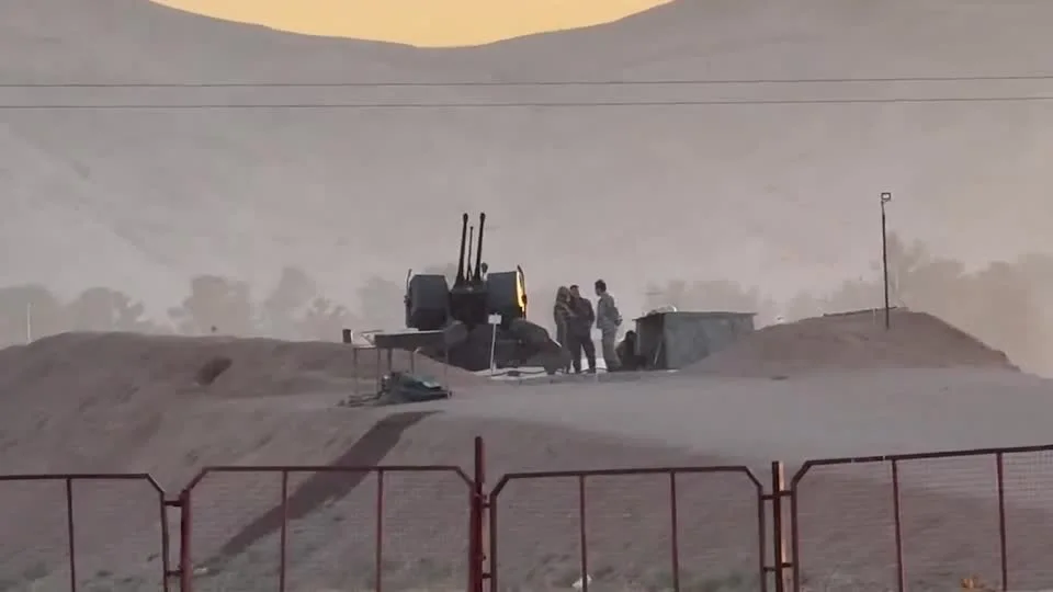 Vista de un tanque en las inmediaciones de una central nuclear de Isfahan en Irán