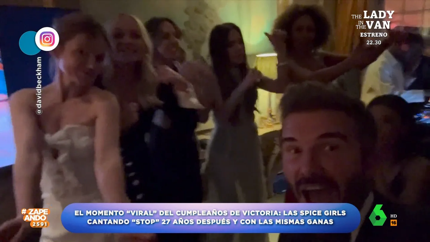 El momento viral del cumpleaños de Victoria Beckham: las Spice Girls cantan 'Stop' 27 años después El momento viral del cumpleaños de Victoria Beckham: las Spice Girls cantan 'Stop' 27 años después