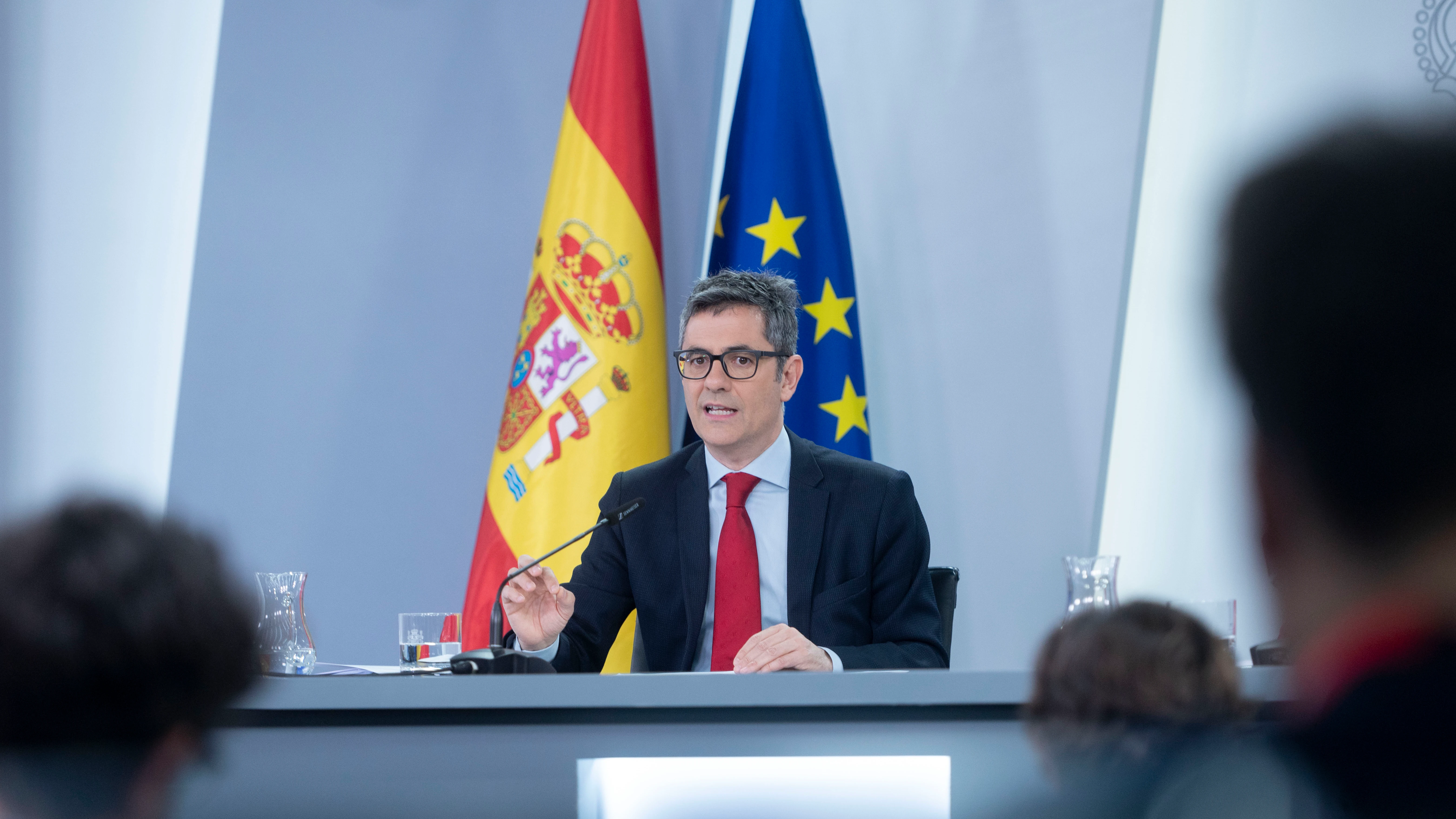 El ministro de la Presidencia, Justicia y Relaciones con las Cortes, Félix Bolaños, durante una rueda de prensa posterior a la reunión del Consejo de Ministros, en el Palacio de la Moncloa.